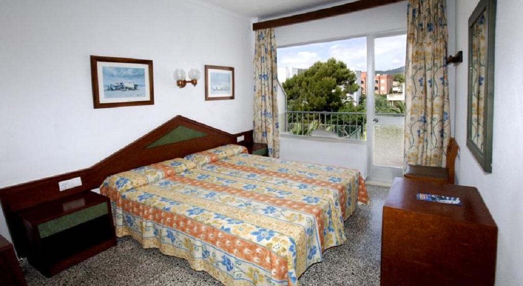 Hotel Sur Cala Bona  Exterior photo