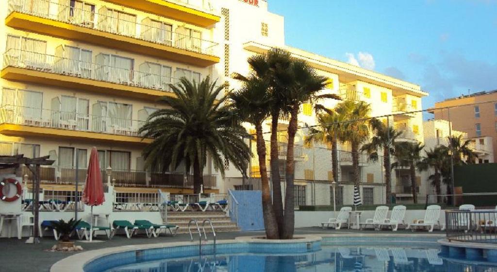 Hotel Sur Cala Bona  Exterior photo