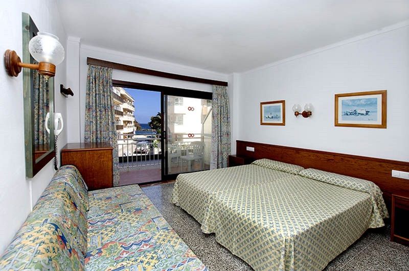 Hotel Sur Cala Bona  Exterior photo